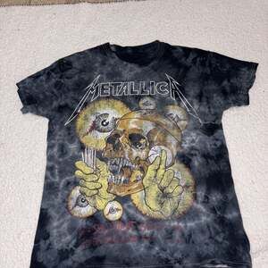 Bravado Metallica Life Is Pain Death Is Pain Tick Tock Skull Tie-Dye T-Shirt